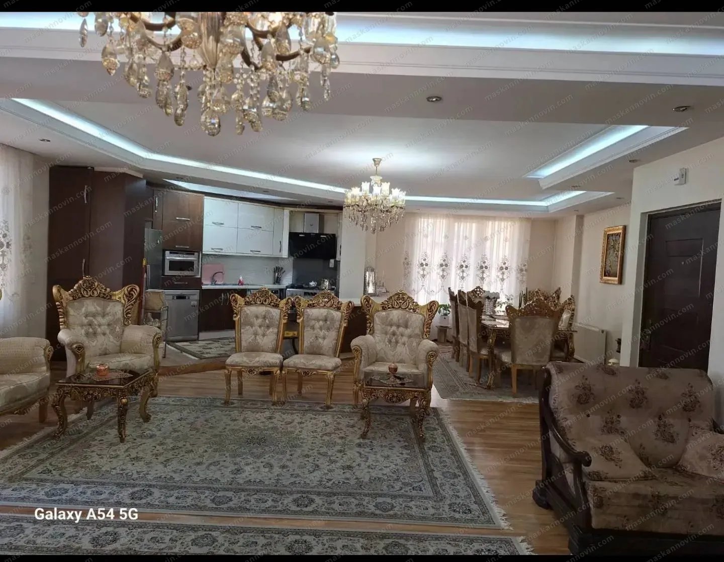 🏠 آپارتمان ۱۳۶ متری بازسازی‌شده پونک ✨ ۳ خواب با پارکینگ و انباری
