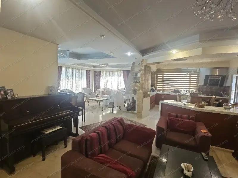 🏠 آپارتمان ۱۵۰ متری بازسازی‌شده همیلا ✨ سند تک‌برگی